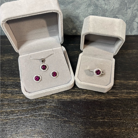 Set! Natural Garnet Ring, Earrings & Pendant Necklace in 925 Sterling Silver. - Picture 5 of 14